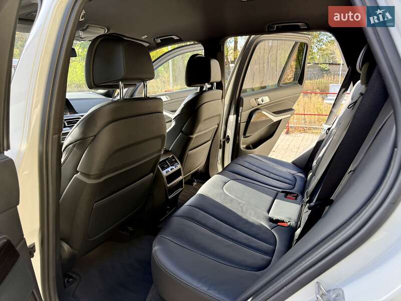 Внедорожник / Кроссовер BMW X5 2021 в Днепре