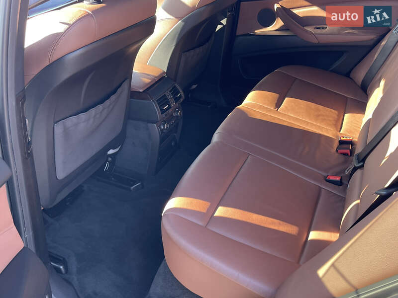 Позашляховик / Кросовер BMW X5 2012 в Рівному