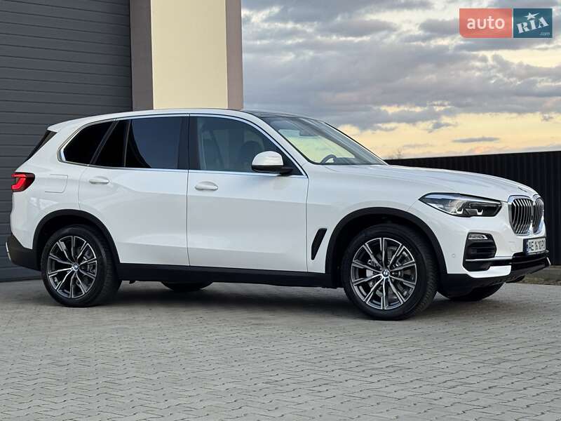 Позашляховик / Кросовер BMW X5 2021 в Стрию