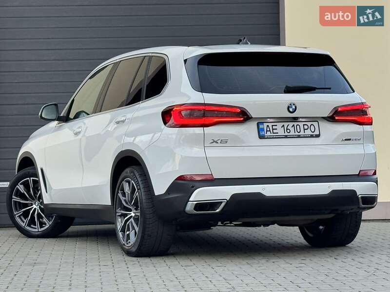 Позашляховик / Кросовер BMW X5 2021 в Стрию