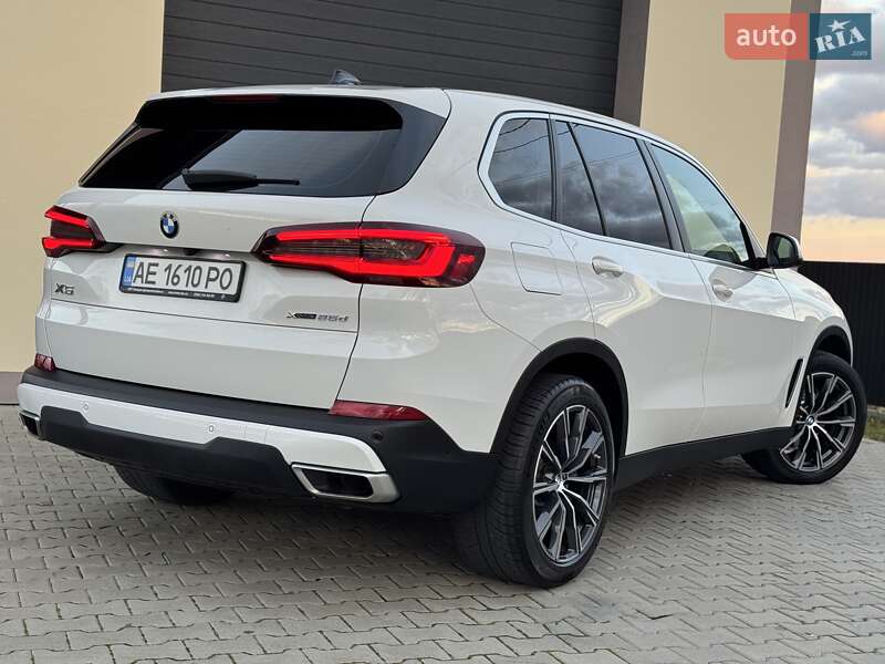 Позашляховик / Кросовер BMW X5 2021 в Стрию