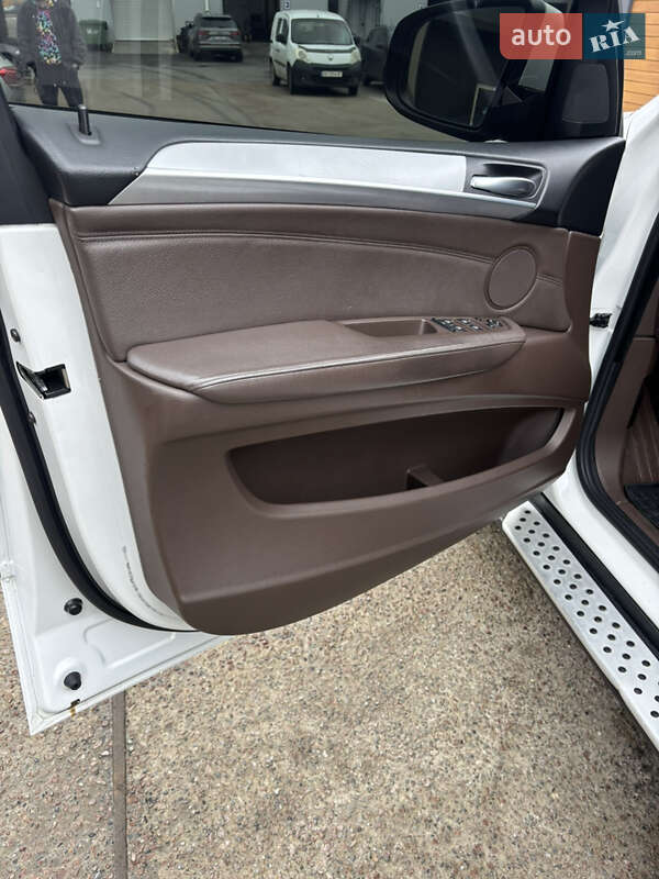 Внедорожник / Кроссовер BMW X5 2008 в Житомире