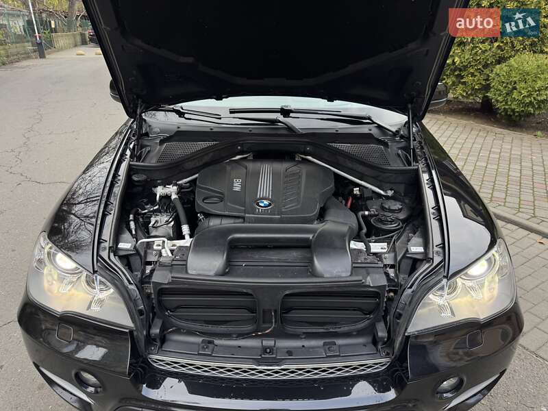 Внедорожник / Кроссовер BMW X5 2011 в Черновцах