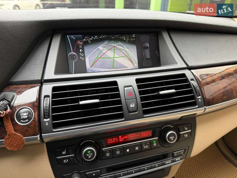 Внедорожник / Кроссовер BMW X5 2011 в Киеве