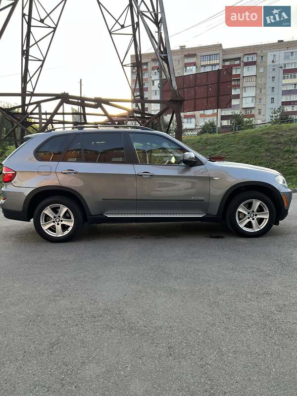 Внедорожник / Кроссовер BMW X5 2012 в Хмельнике