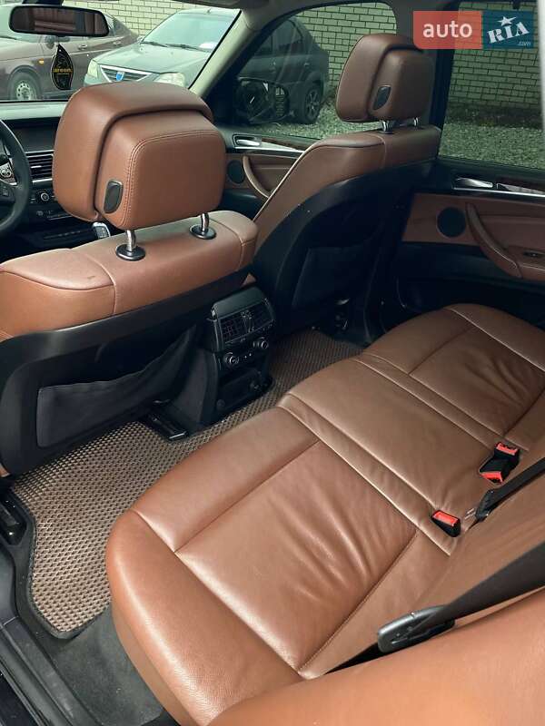 Позашляховик / Кросовер BMW X5 2011 в Дніпрі