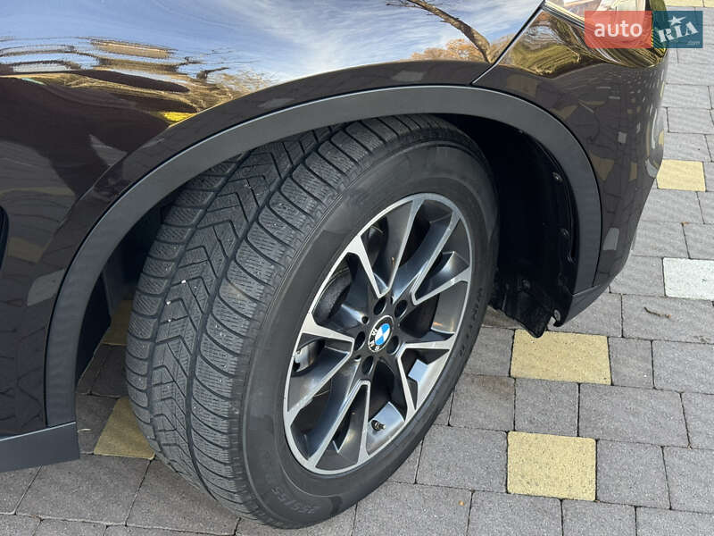 Внедорожник / Кроссовер BMW X5 2015 в Дрогобыче