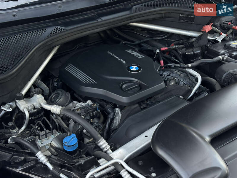 Внедорожник / Кроссовер BMW X5 2015 в Дрогобыче