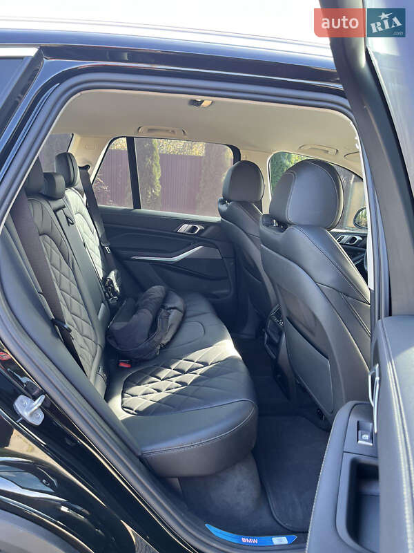 Внедорожник / Кроссовер BMW X5 2023 в Ивано-Франковске