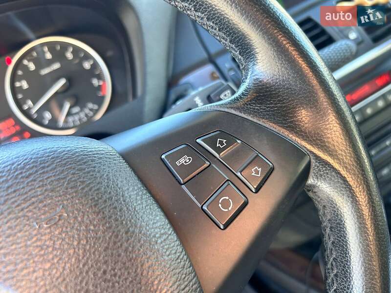 Внедорожник / Кроссовер BMW X5 2011 в Одессе