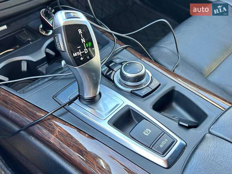 Внедорожник / Кроссовер BMW X5 2011 в Одессе