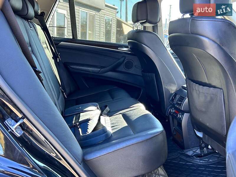 Внедорожник / Кроссовер BMW X5 2011 в Одессе