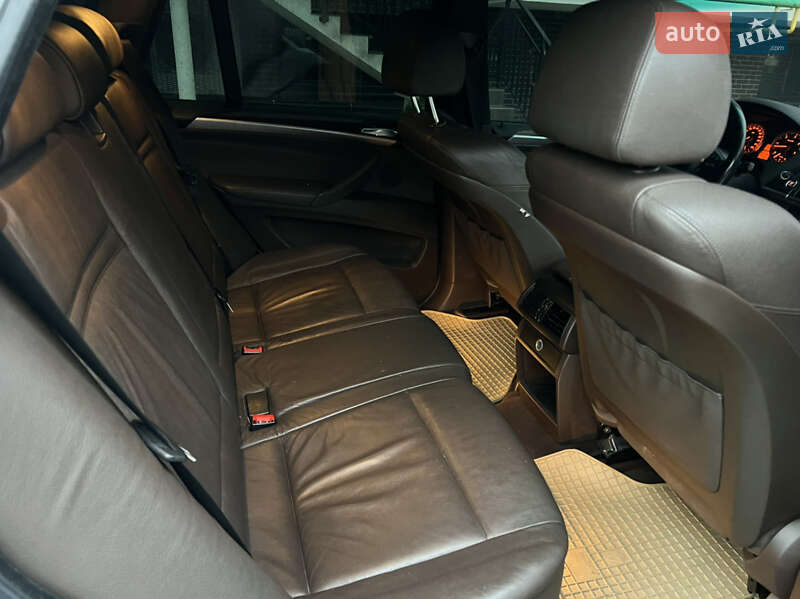Позашляховик / Кросовер BMW X5 2009 в Жовкві