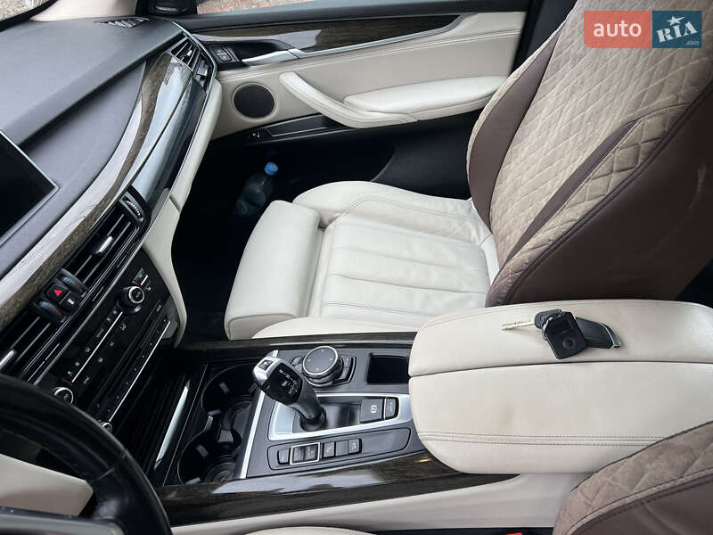 Внедорожник / Кроссовер BMW X5 2015 в Косове