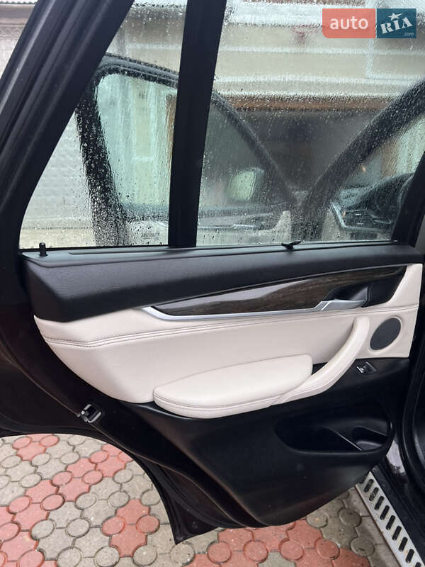 Внедорожник / Кроссовер BMW X5 2015 в Косове