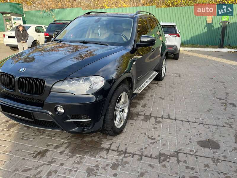 Позашляховик / Кросовер BMW X5 2011 в Києві фото 6 Позашляховик / Кросовер BMW X5 2011 в Києві