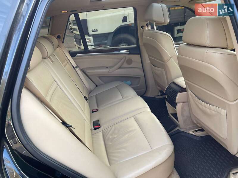 Позашляховик / Кросовер BMW X5 2011 в Києві фото 27 Позашляховик / Кросовер BMW X5 2011 в Києві