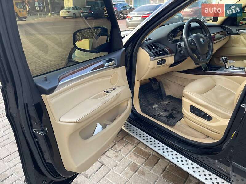 Позашляховик / Кросовер BMW X5 2011 в Києві фото 47 Позашляховик / Кросовер BMW X5 2011 в Києві