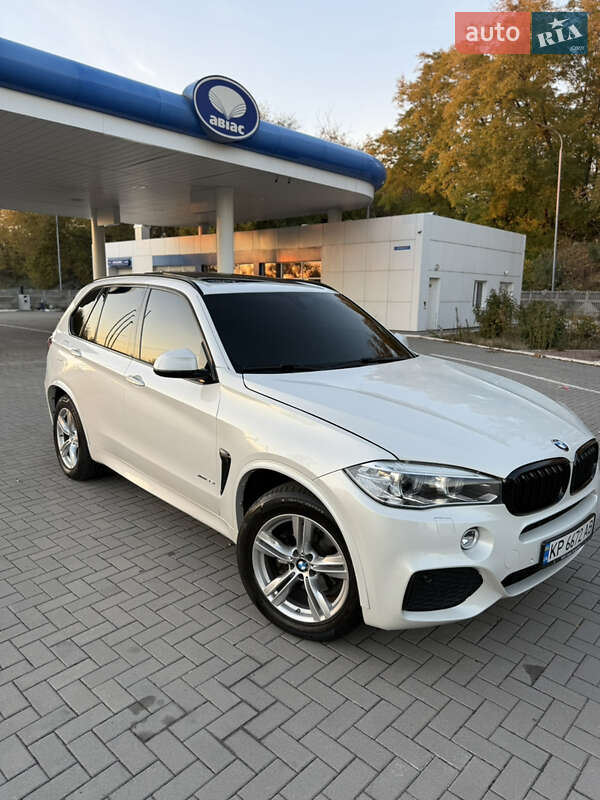 Внедорожник / Кроссовер BMW X5 2016 в Запорожье