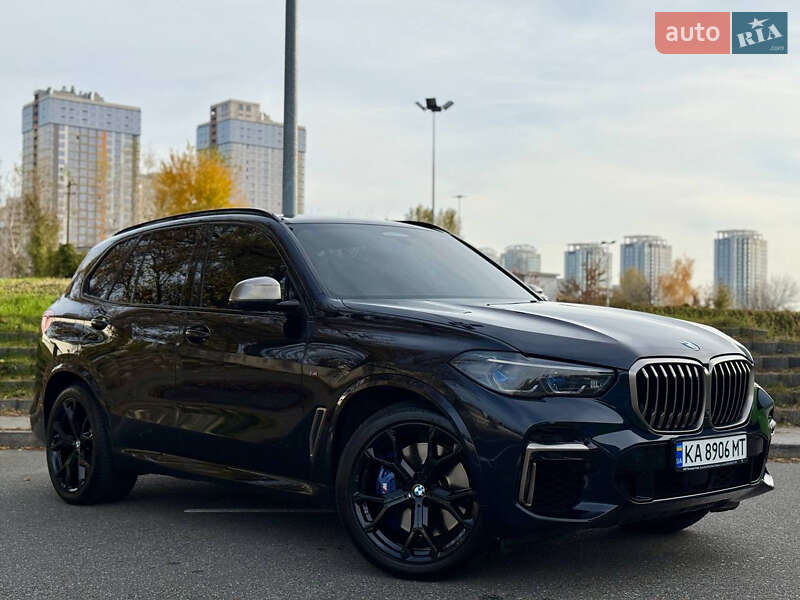 Внедорожник / Кроссовер BMW X5 2022 в Киеве