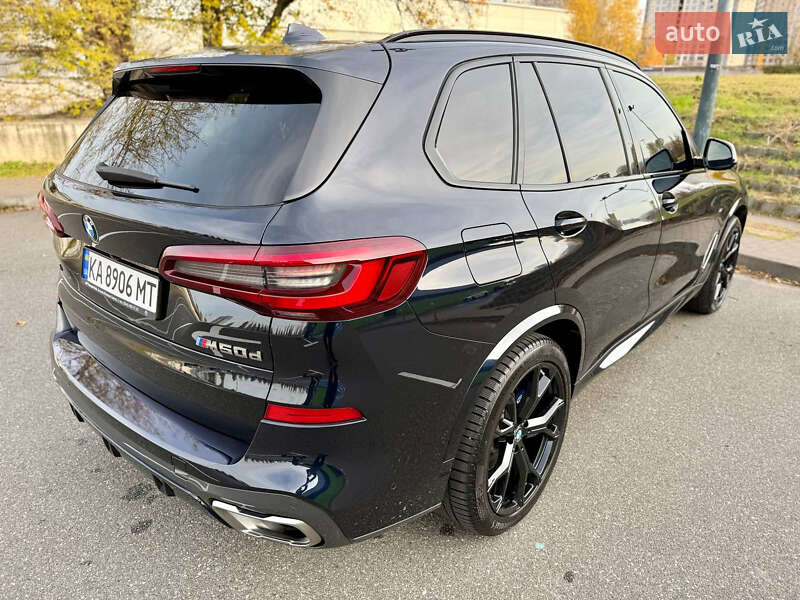 Внедорожник / Кроссовер BMW X5 2022 в Киеве