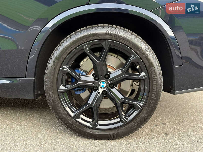 Внедорожник / Кроссовер BMW X5 2022 в Киеве