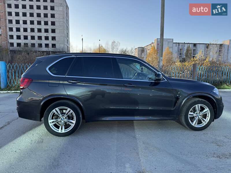 Внедорожник / Кроссовер BMW X5 2018 в Черновцах