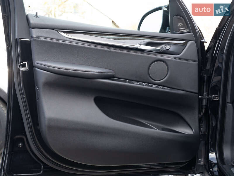 Внедорожник / Кроссовер BMW X5 2017 в Одессе