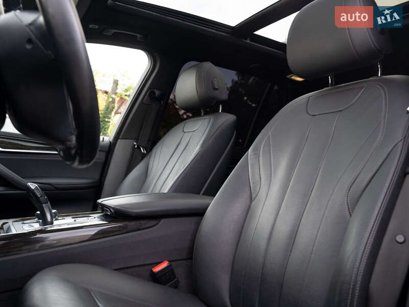 Внедорожник / Кроссовер BMW X5 2017 в Одессе