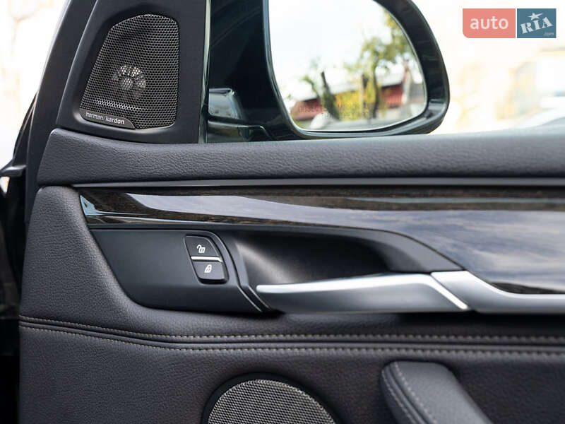 Внедорожник / Кроссовер BMW X5 2017 в Одессе