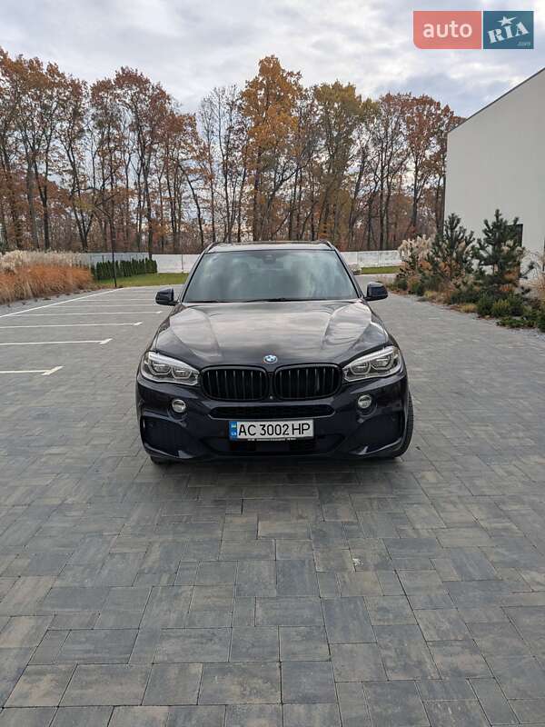 Позашляховик / Кросовер BMW X5 2016 в Луцьку
