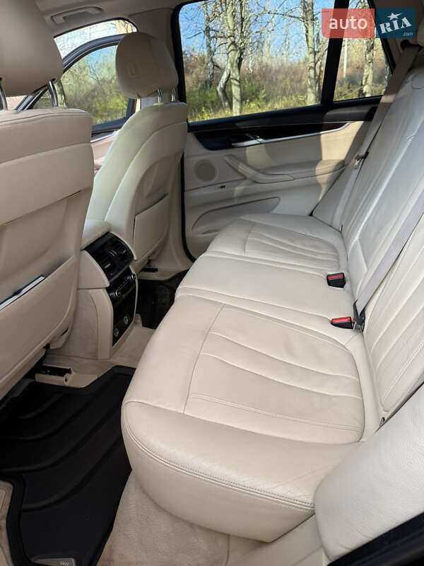 Внедорожник / Кроссовер BMW X5 2015 в Харькове фото 9 Внедорожник / Кроссовер BMW X5 2015 в Харькове