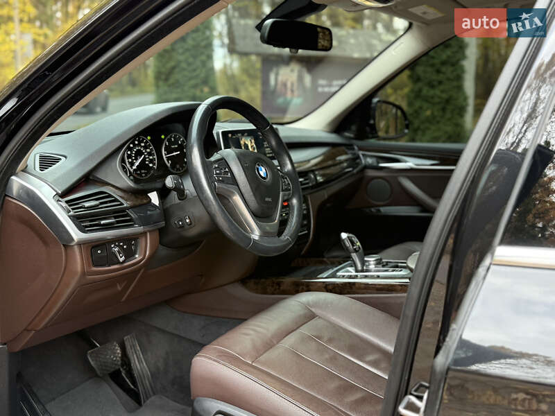 Внедорожник / Кроссовер BMW X5 2015 в Дрогобыче