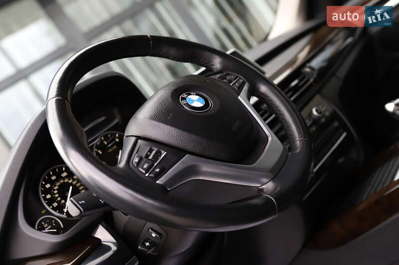 Внедорожник / Кроссовер BMW X5 2016 в Дрогобыче