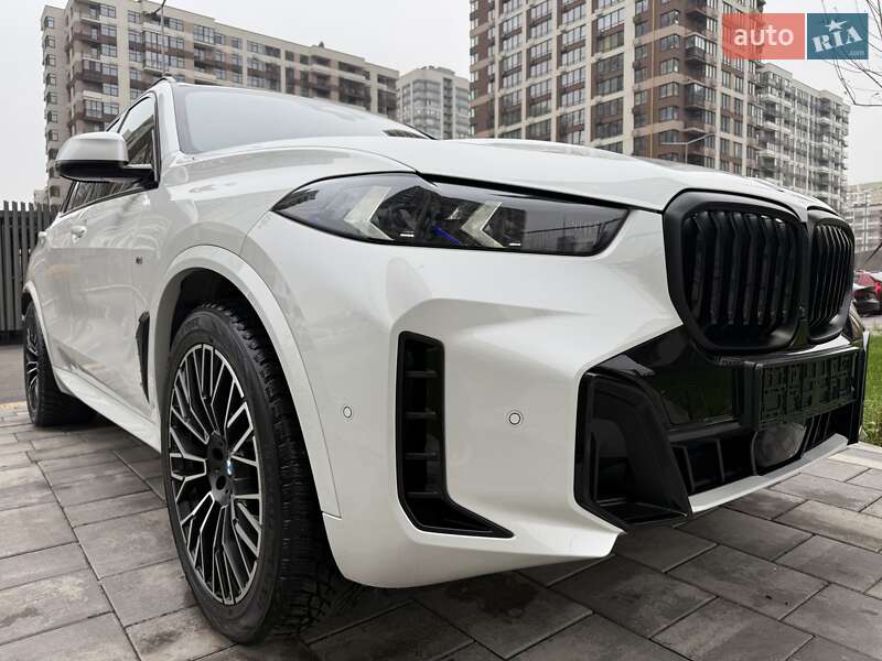 Внедорожник / Кроссовер BMW X5 2023 в Киеве