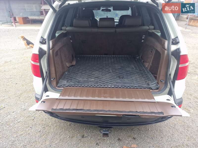 Внедорожник / Кроссовер BMW X5 2010 в Гайвороне