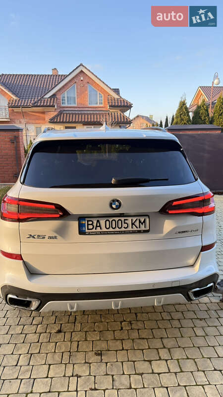 Внедорожник / Кроссовер BMW X5 2020 в Львове