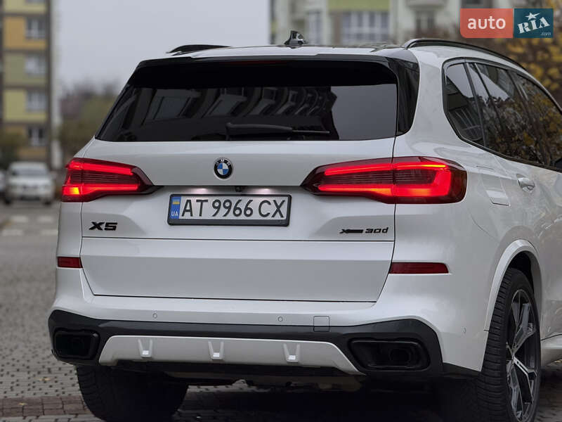 Внедорожник / Кроссовер BMW X5 2022 в Ивано-Франковске