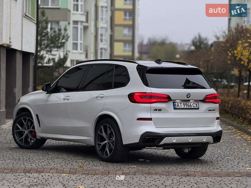 Внедорожник / Кроссовер BMW X5 2022 в Ивано-Франковске