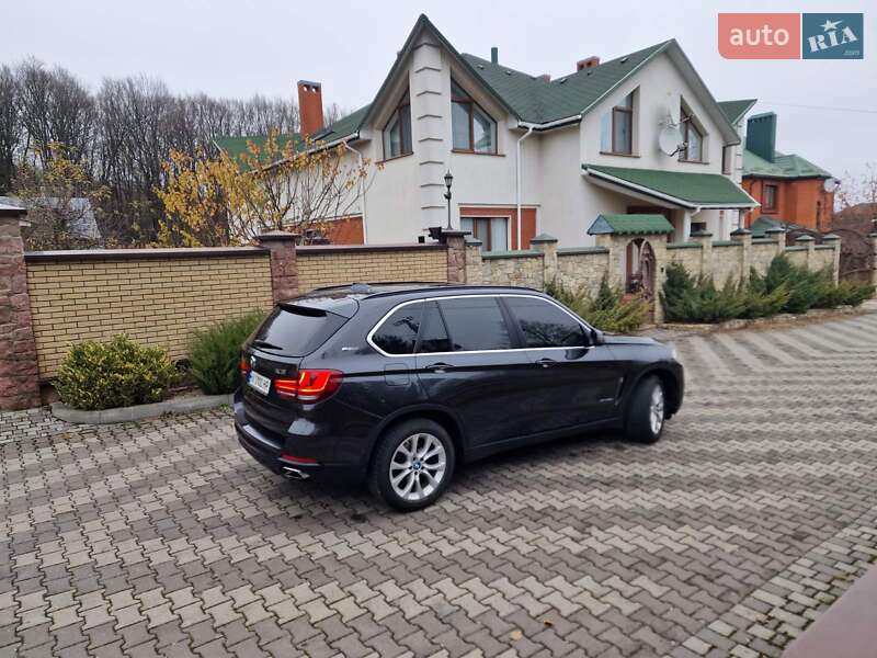 Внедорожник / Кроссовер BMW X5 2017 в Хмельницком