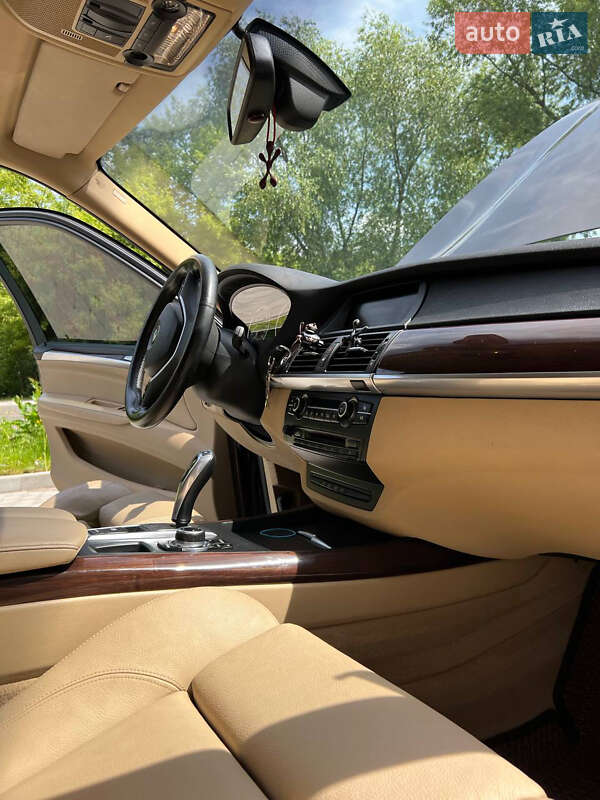 Внедорожник / Кроссовер BMW X5 2010 в Новояворовске фото 7 Внедорожник / Кроссовер BMW X5 2010 в Новояворовске