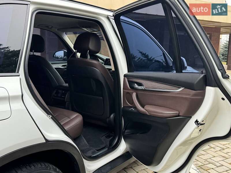 Внедорожник / Кроссовер BMW X5 2015 в Харькове