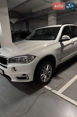 Внедорожник / Кроссовер BMW X5 2015 в Киеве
