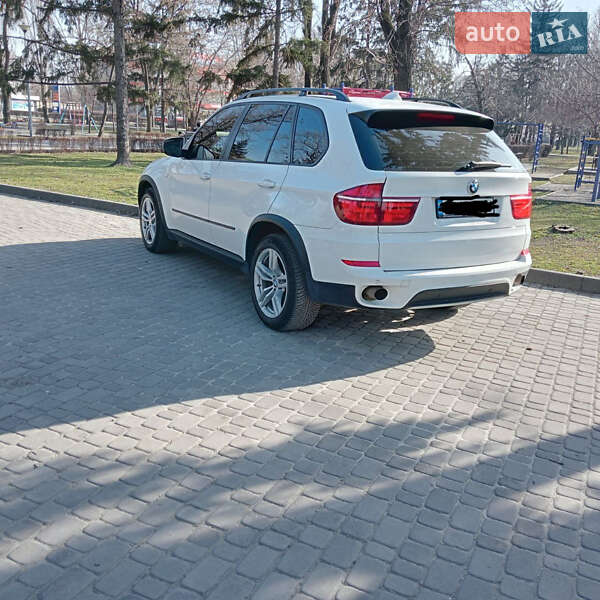 Внедорожник / Кроссовер BMW X5 2012 в Киеве
