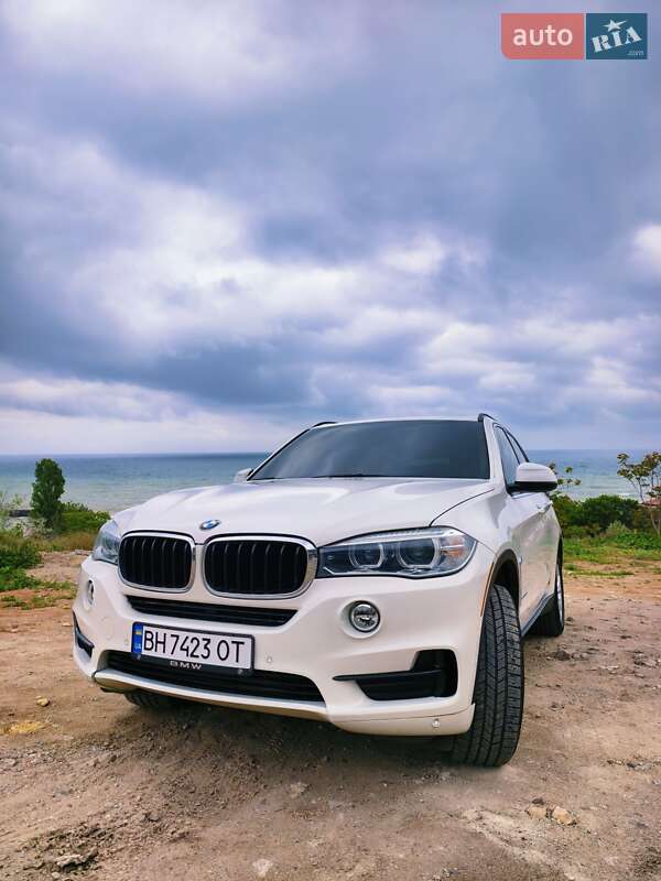Внедорожник / Кроссовер BMW X5 2015 в Одессе