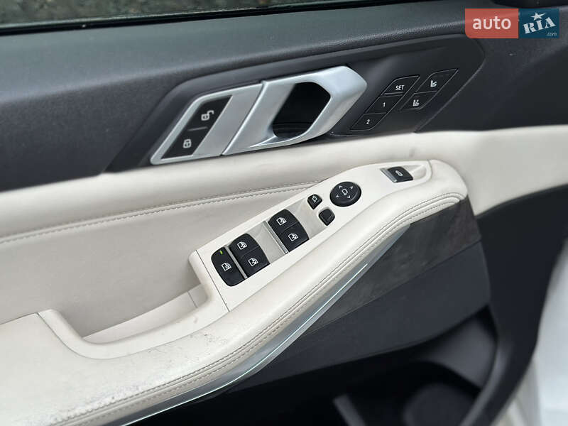 Позашляховик / Кросовер BMW X5 2018 в Луцьку