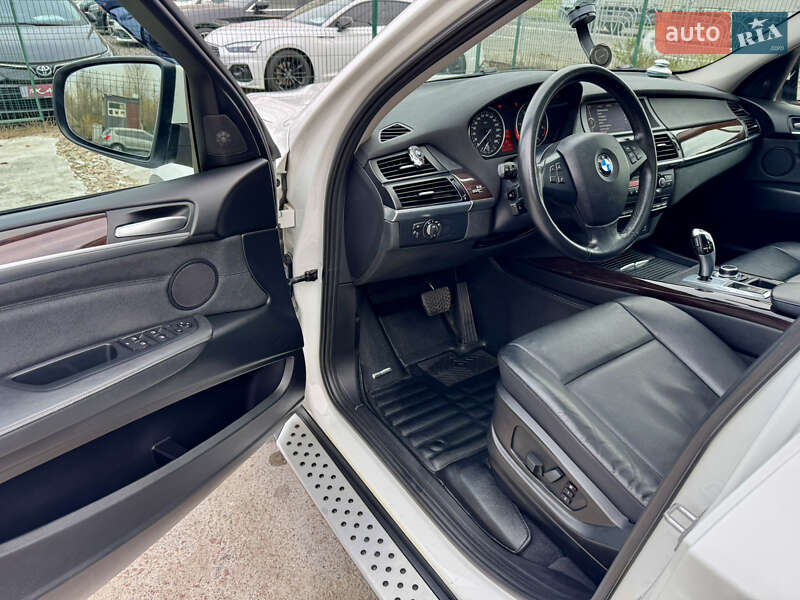Внедорожник / Кроссовер BMW X5 2013 в Киеве