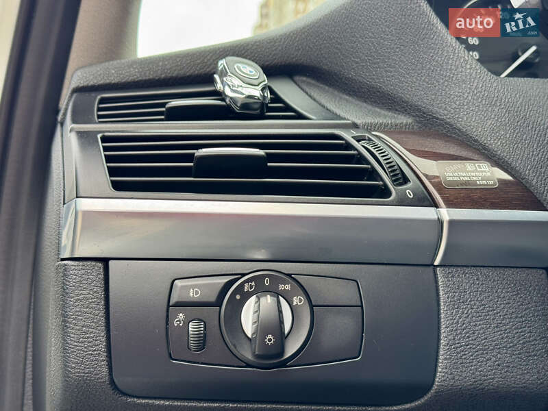 Внедорожник / Кроссовер BMW X5 2013 в Киеве