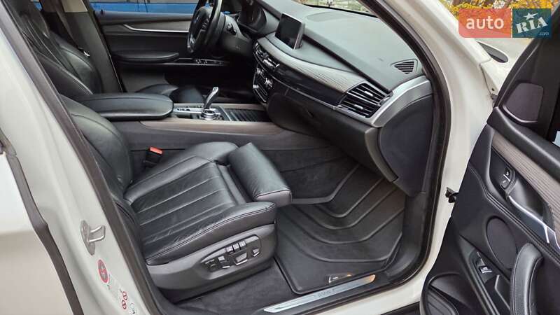 Внедорожник / Кроссовер BMW X5 2014 в Харькове