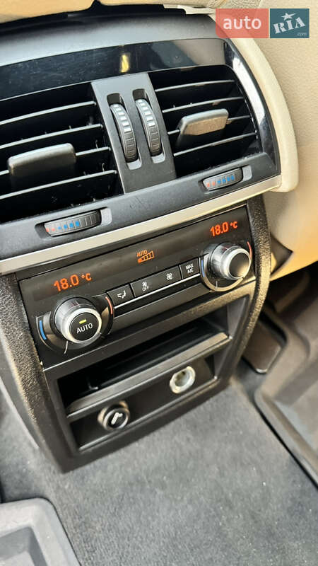 Внедорожник / Кроссовер BMW X5 2016 в Киеве